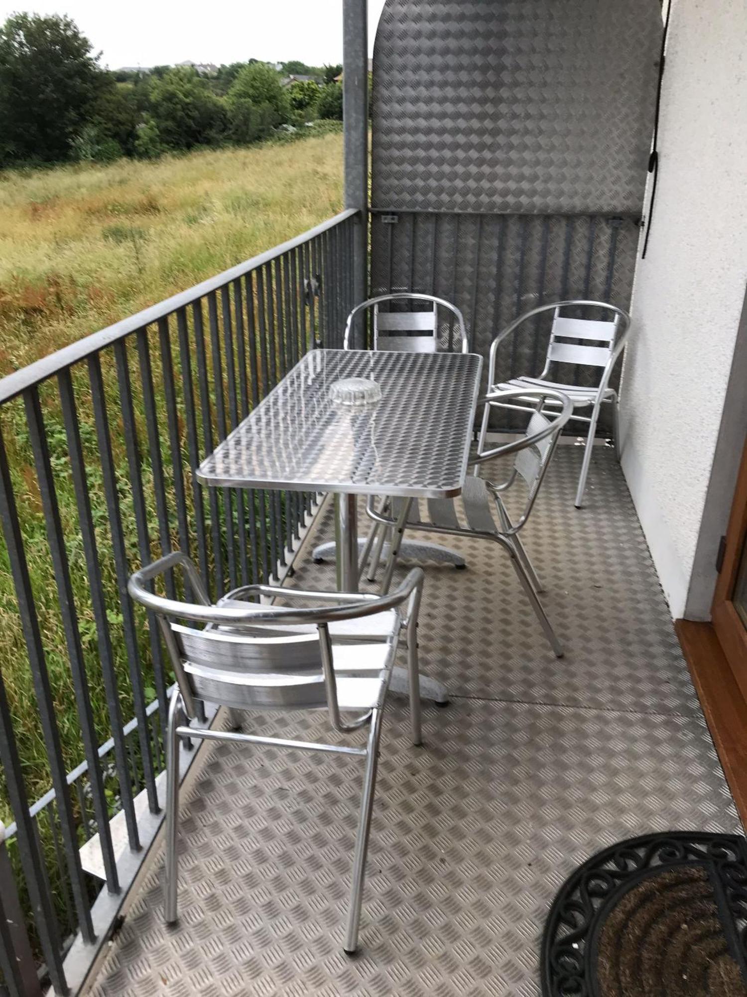 Room In Apartment - Bluebell Apartment Suite With Separate Lounge Area Truro Exterior photo